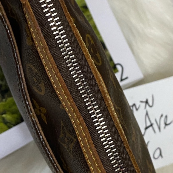 💗💗💗SOLD💗💗💗‼️LV ODEON PM MONOGRAM CROSSBODY‼️ - Picture 15 of 16